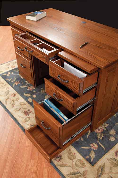 Tradtional Flat Top Desk - Click Image to Close